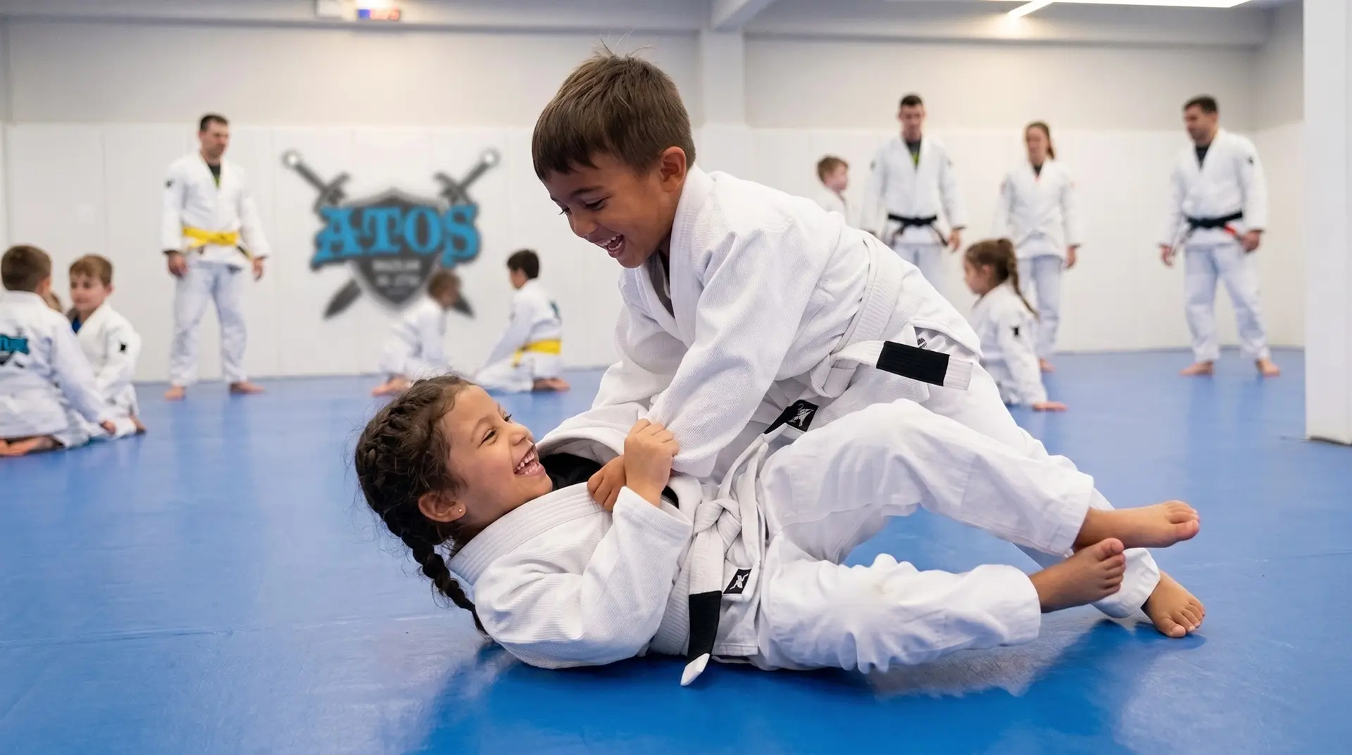 Crianças praticando Jiu-Jitsu